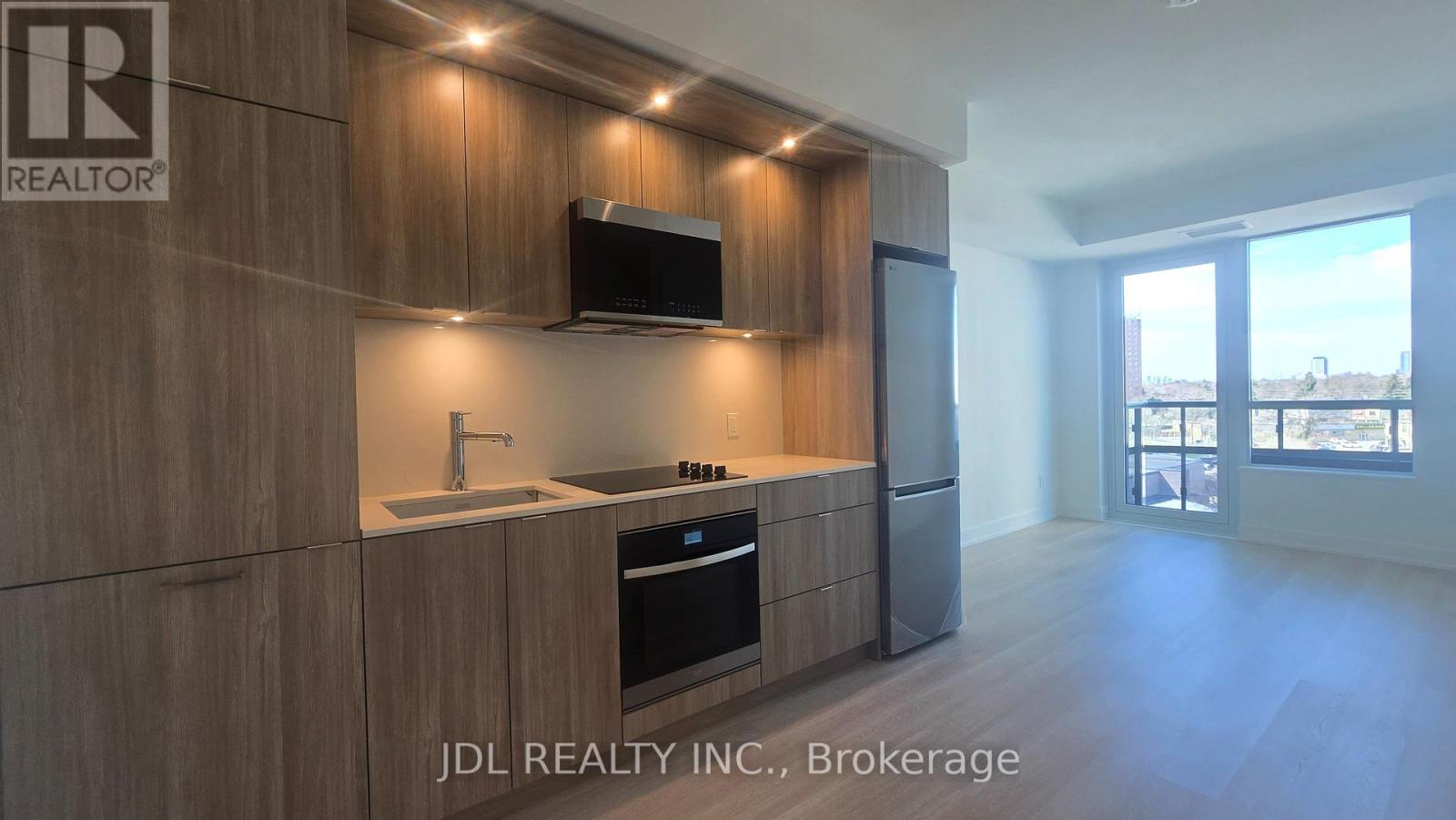 807 - 60 Central Park Roadway, Toronto, Ontario  M9A 3K1 - Photo 11 - W13117432