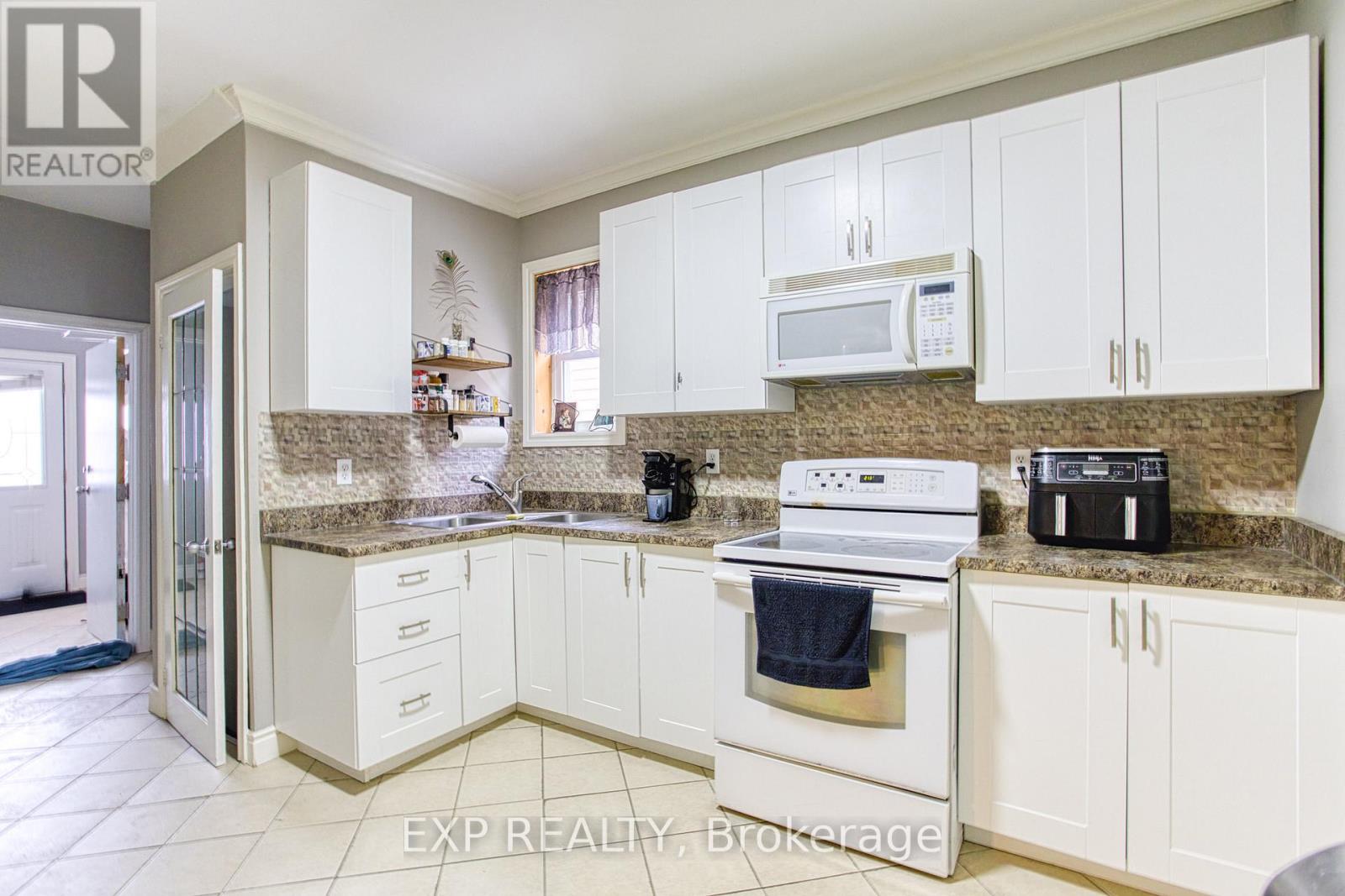 134 Rosslyn Avenue N, Hamilton, Ontario  L8L 7P6 - Photo 7 - X13117196