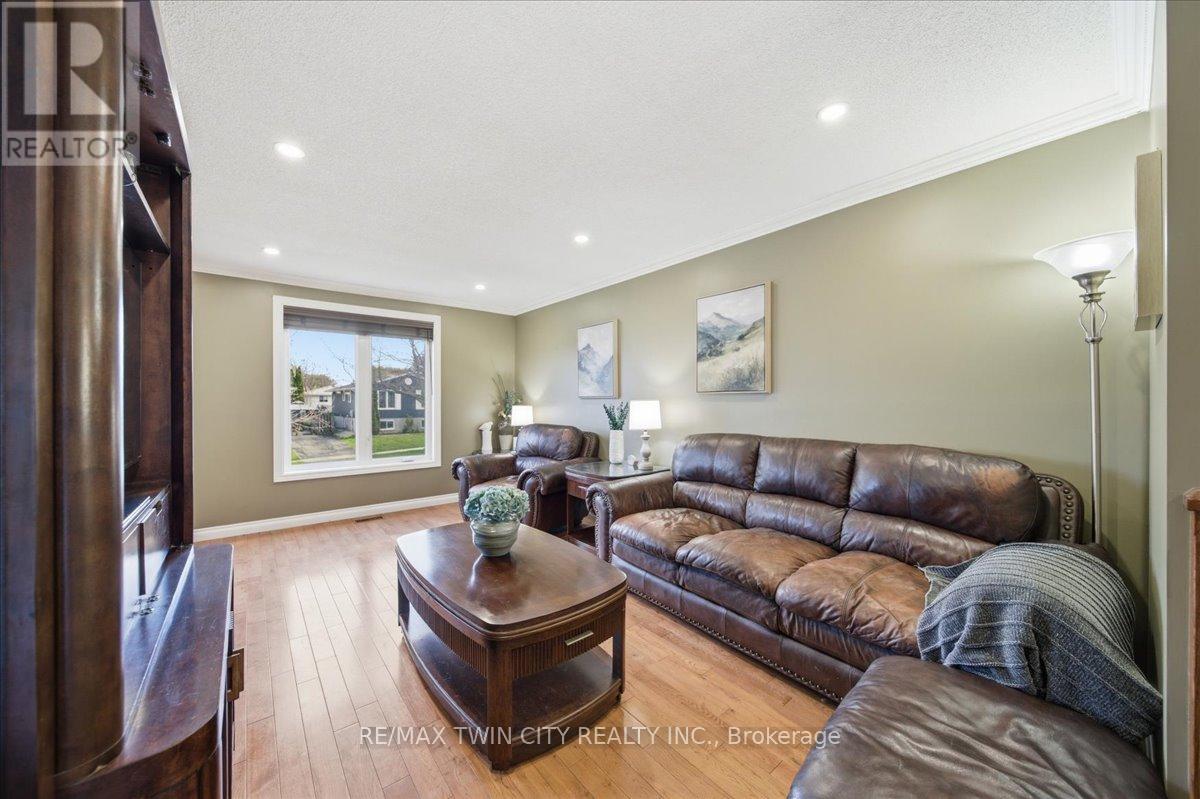 139 Branlyn Crescent, Brantford, Ontario  N3P 1Z9 - Photo 11 - X13117274