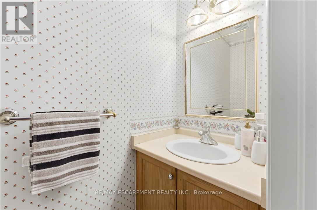 183 Daniels Street, Hamilton, Ontario  L9G 4Y6 - Photo 16 - X13117290
