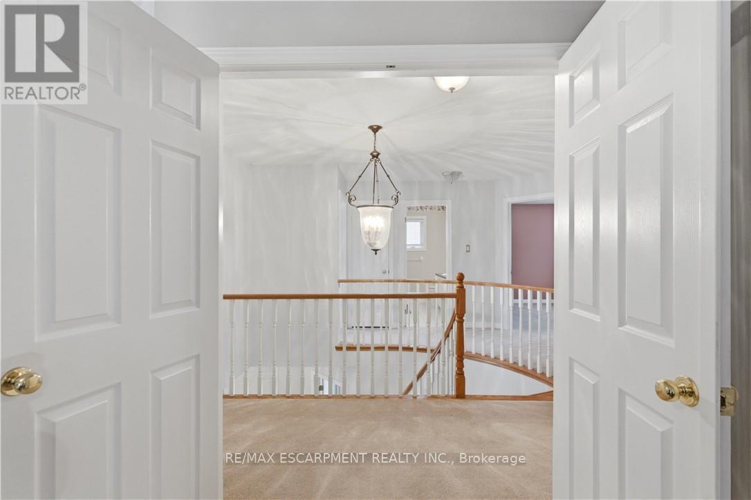 183 Daniels Street, Hamilton, Ontario  L9G 4Y6 - Photo 22 - X13117290