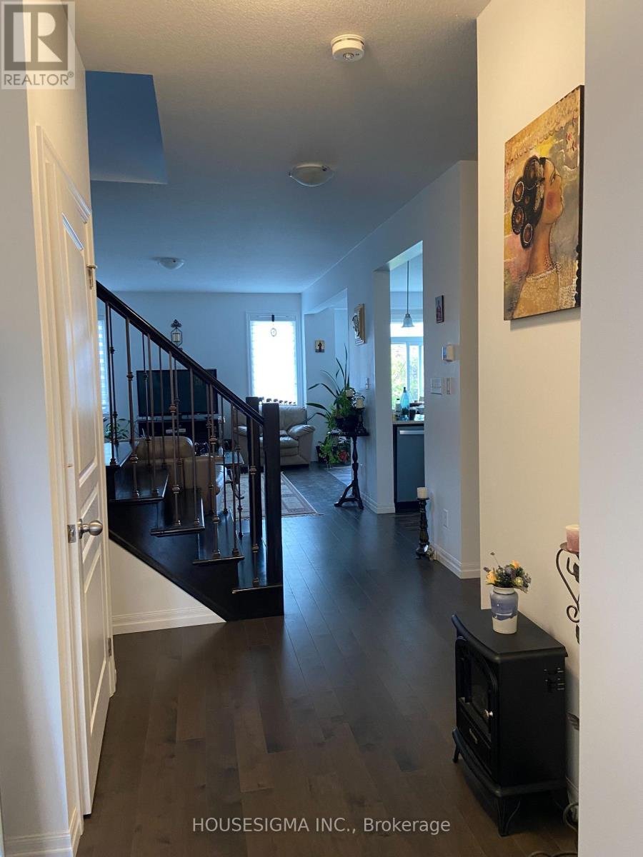 348 Freure Drive W, Cambridge, Ontario  N1S 0B5 - Photo 2 - X13117356