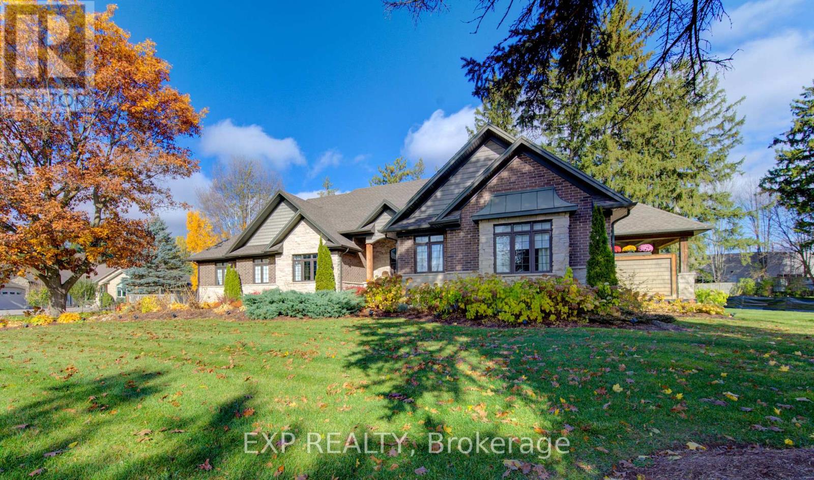 52 Edgehill Drive, Kitchener, Ontario  N2P 2C6 - Photo 2 - X13117424