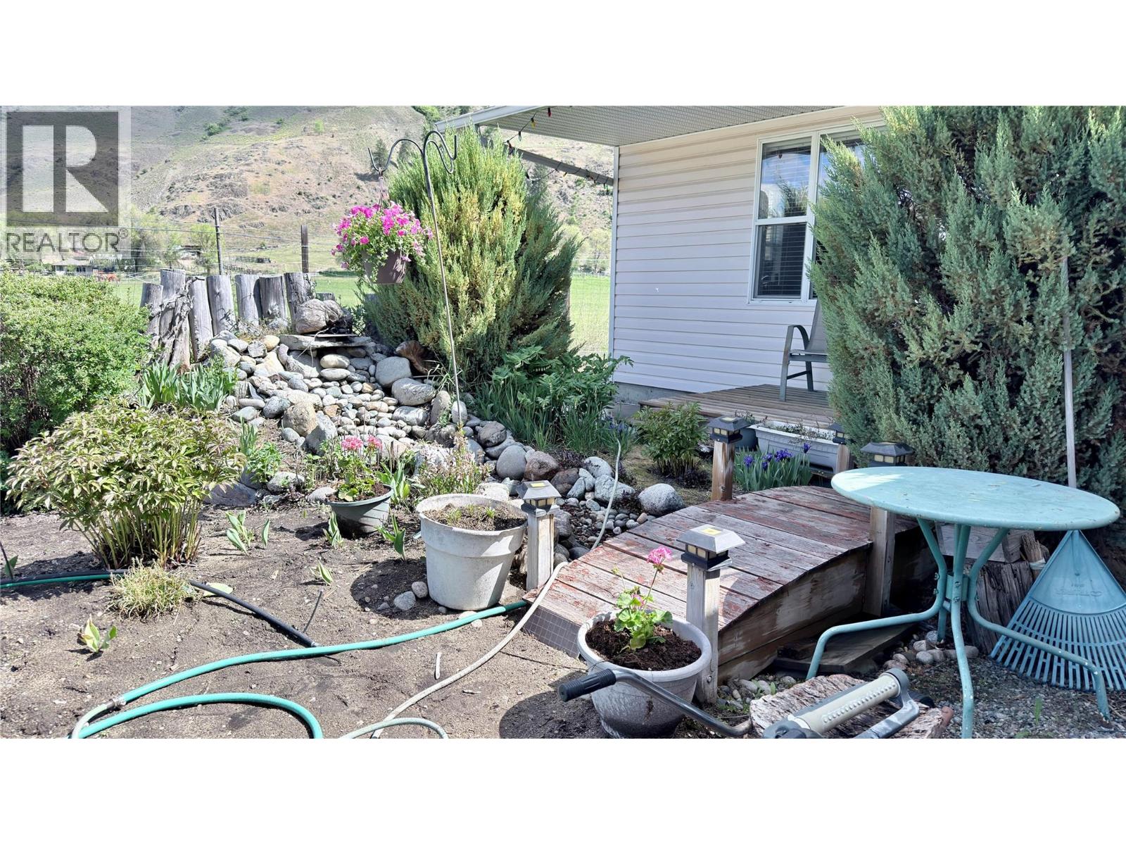 816 Division Street, Midway, British Columbia  V0H 1M0 - Photo 8 - 10387037