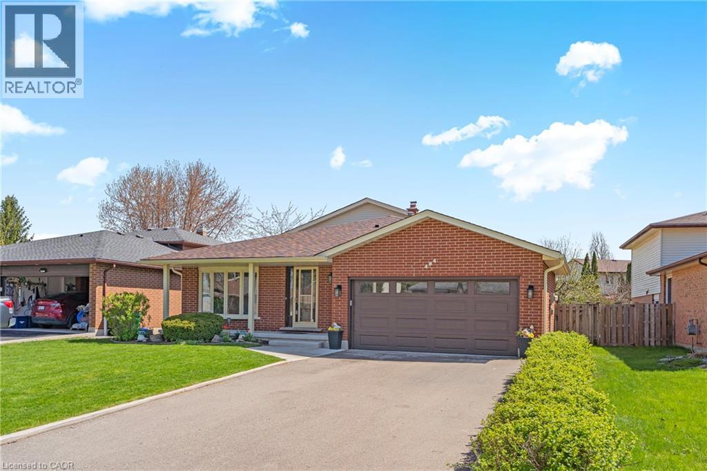 484 Hunterswood Court, Waterloo, Ontario  N2K 3E9 - Photo 2 - 40824998
