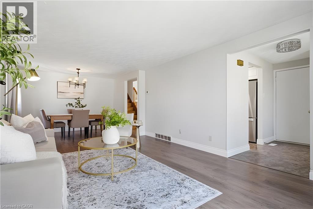 484 Hunterswood Court, Waterloo, Ontario  N2K 3E9 - Photo 15 - 40824998