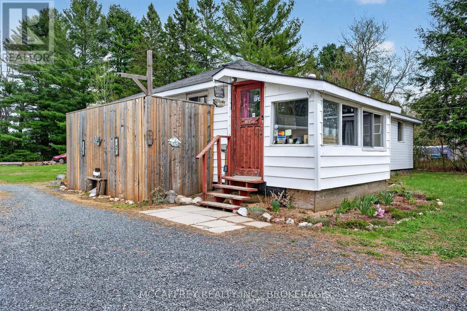 12335 & 12337 Hwy 41, Addington Highlands, Ontario  K0H 2G0 - Photo 5 - X13117534
