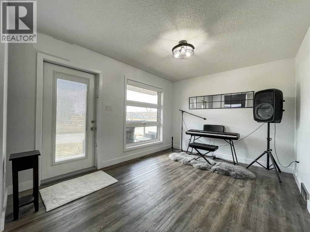7313 Hughes Avenue, Fort Mcmurray, Alberta  T9H 1A8 - Photo 8 - A2310064