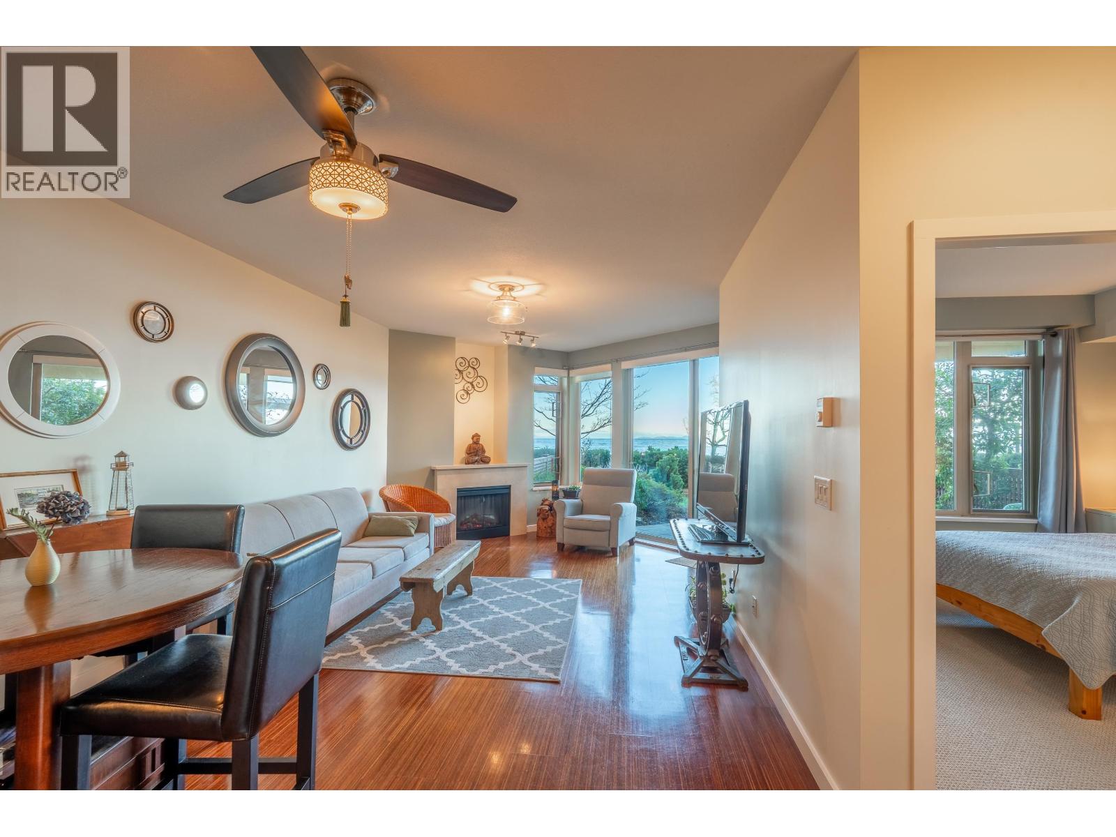 105 5160 Davis Bay Road, Sechelt, British Columbia  V7Z 0H3 - Photo 11 - R3107750