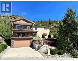 8121 BIRCHWOOD Drive, Trail, British Columbia