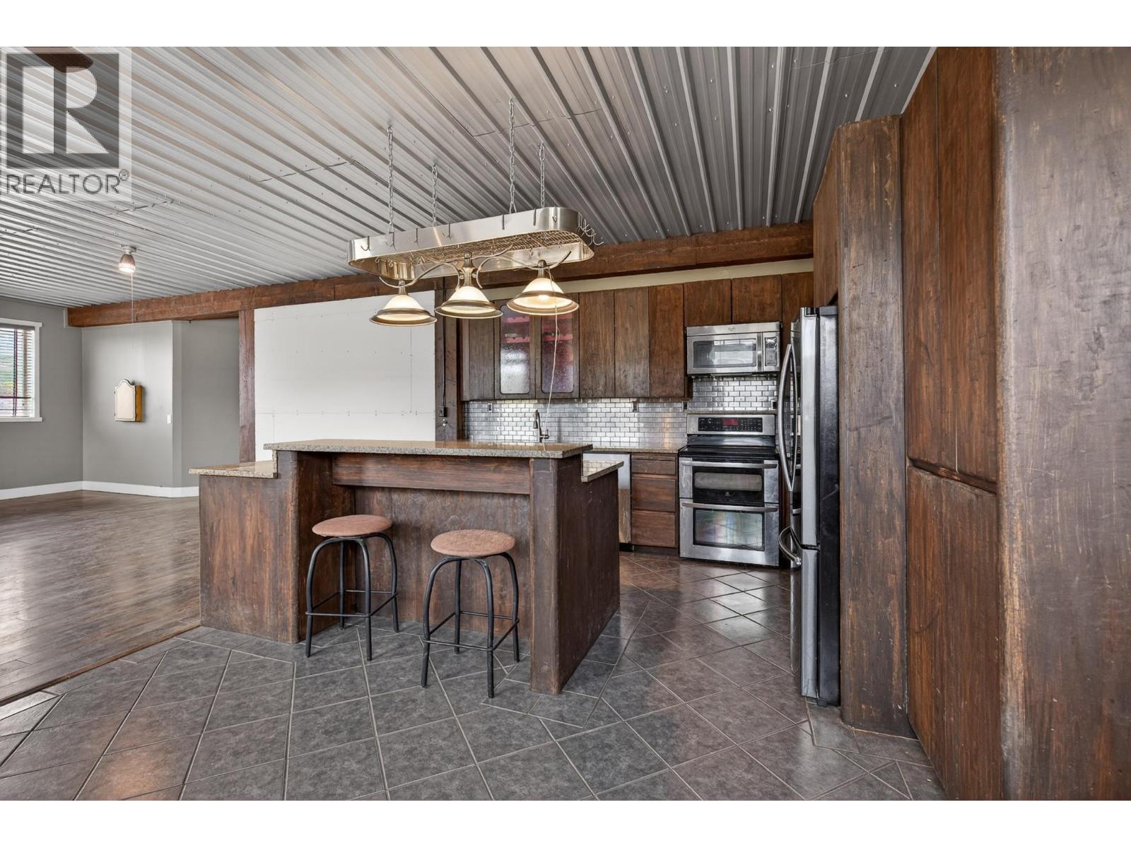 6245 97 Highway, Vernon, British Columbia  V1B 3R4 - Photo 43 - 10386448