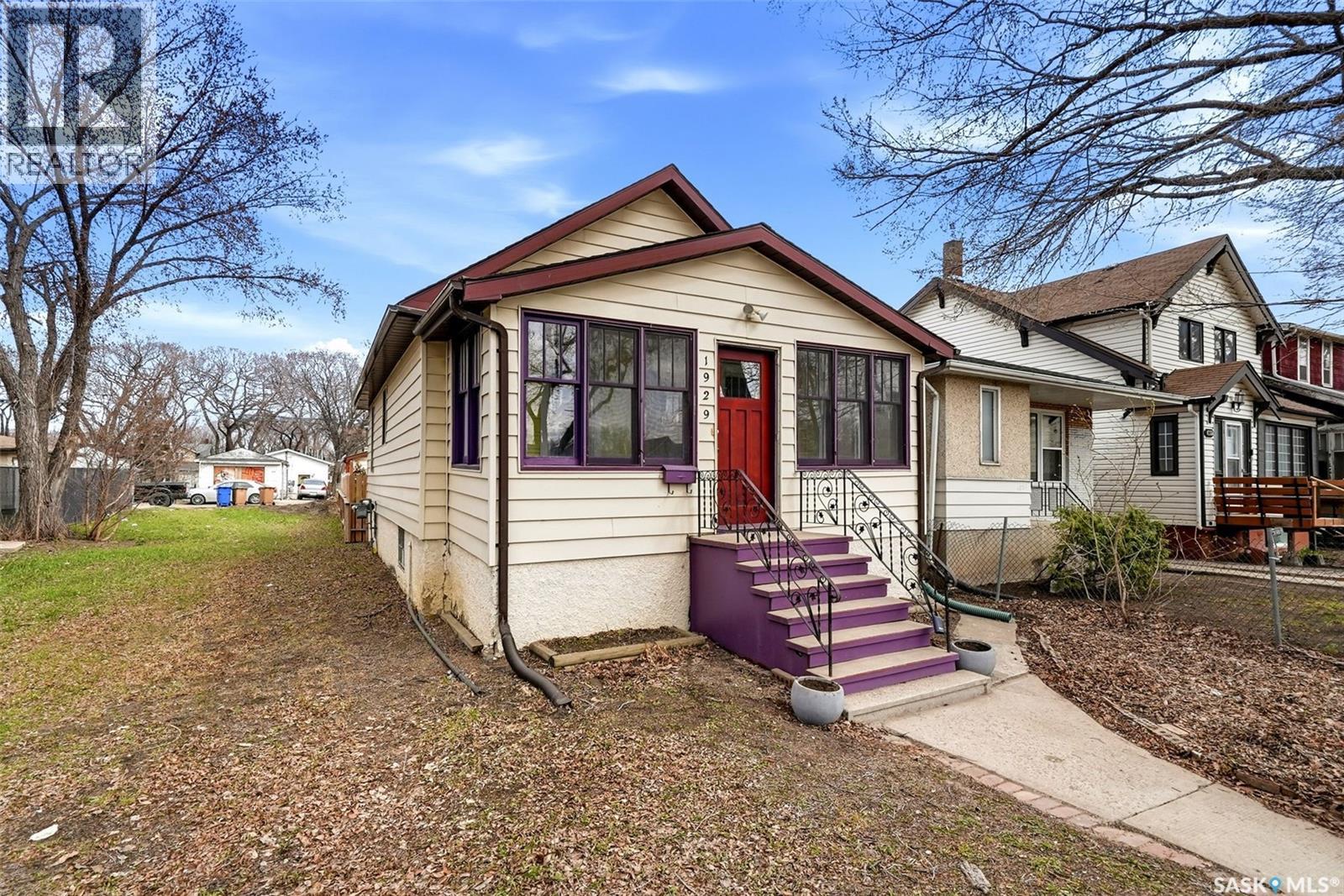 1929 Toronto Street, Regina, Saskatchewan  S4P 1M9 - Photo 1 - SK035721