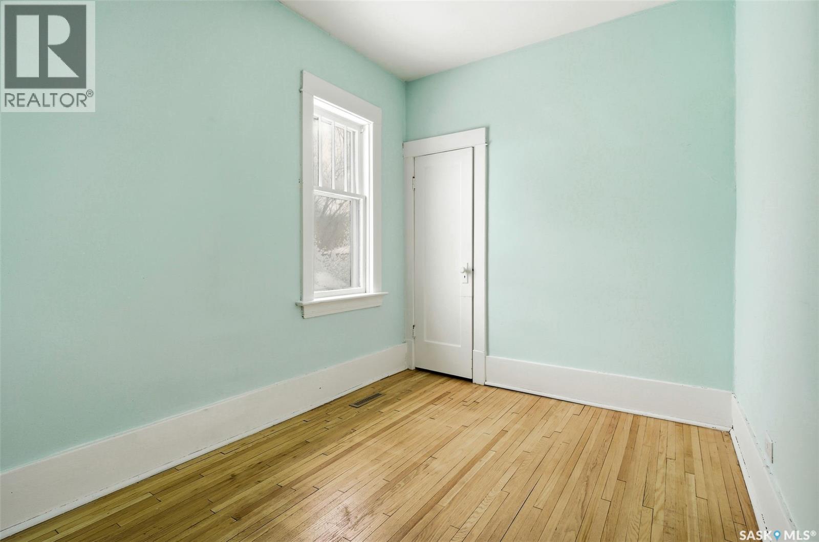 1929 Toronto Street, Regina, Saskatchewan  S4P 1M9 - Photo 18 - SK035721
