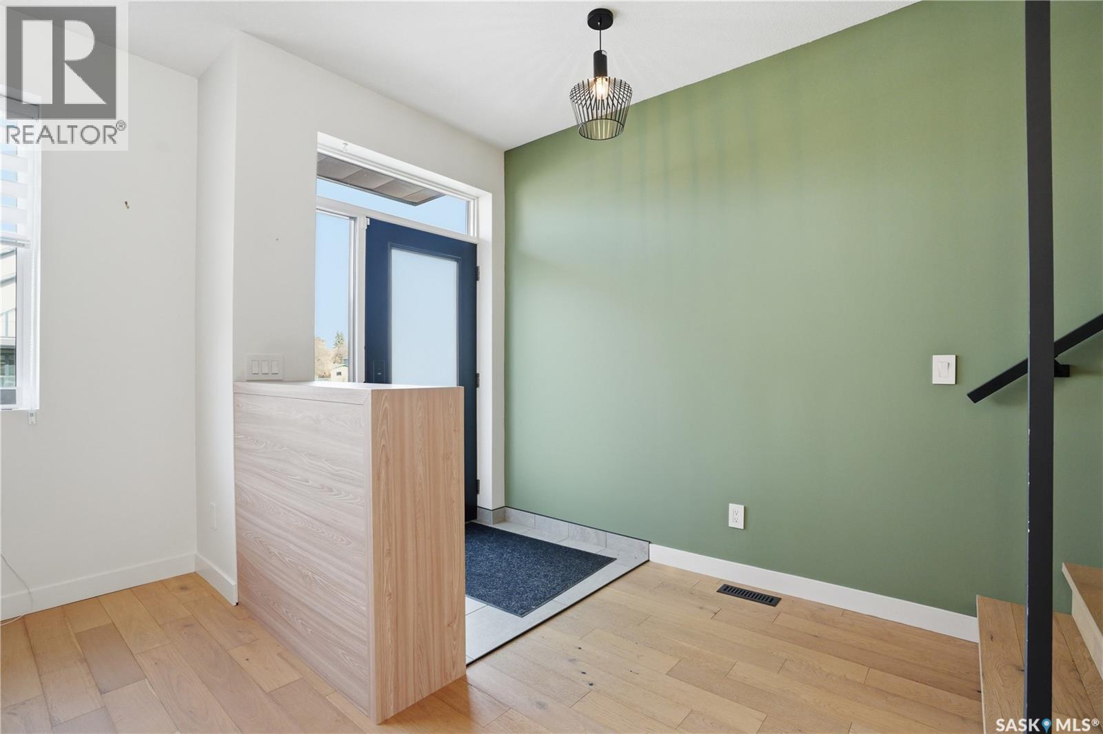 1603 Edward Avenue, Saskatoon, Saskatchewan  S7K 3B5 - Photo 3 - SK035705