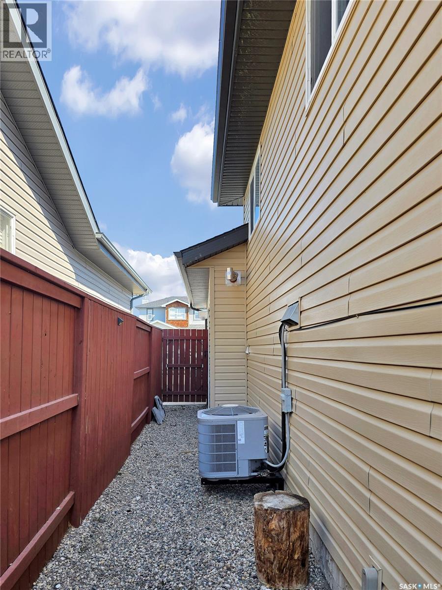 214 Quessy Drive, Martensville, Saskatchewan  S0K 0A2 - Photo 32 - SK035479