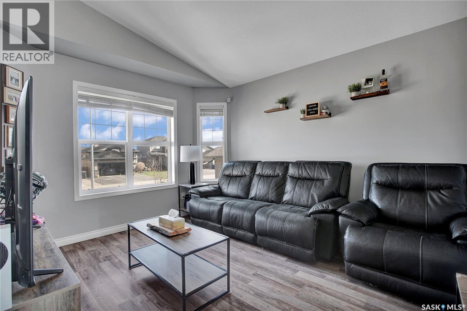214 Quessy Drive, Martensville, Saskatchewan  S0K 0A2 - Photo 4 - SK035479