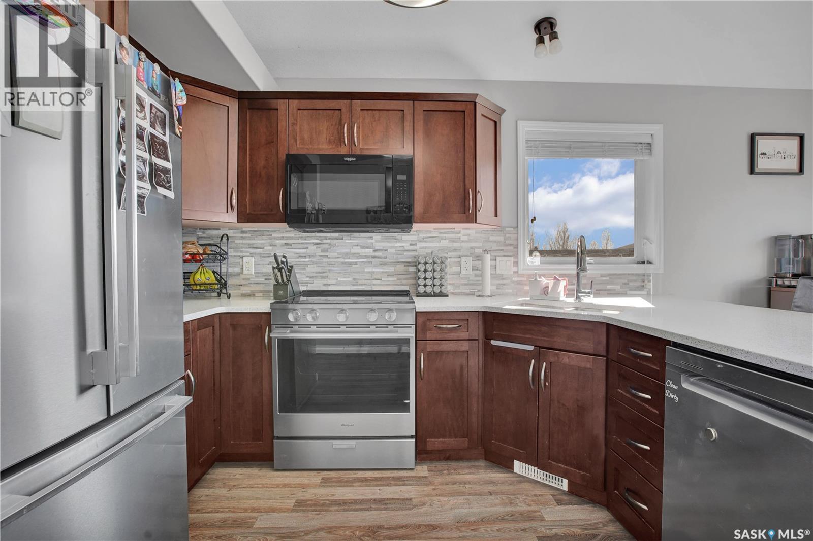 214 Quessy Drive, Martensville, Saskatchewan  S0K 0A2 - Photo 6 - SK035479