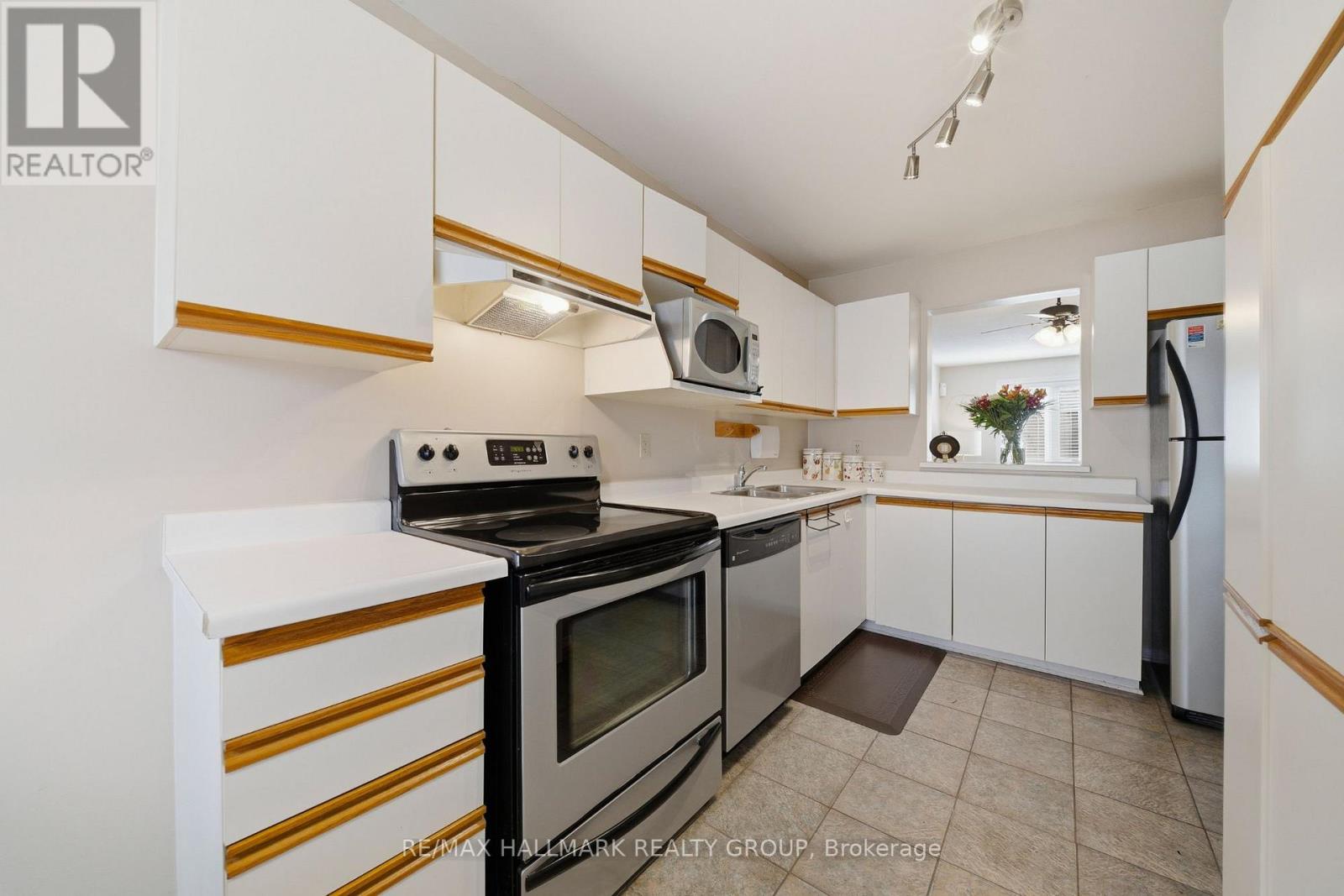 33 - 3004 Victoria Heights Crescent, Ottawa, Ontario  K1T 3M7 - Photo 8 - X13117564
