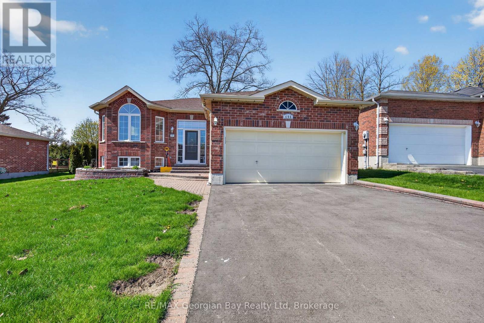 495 SHEWFELT CRESCENT, Midland, Ontario