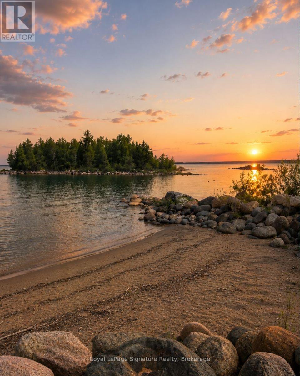 129 Sunset Boulevard, Blue Mountains, Ontario  N0H 2P0 - Photo 10 - X12911646