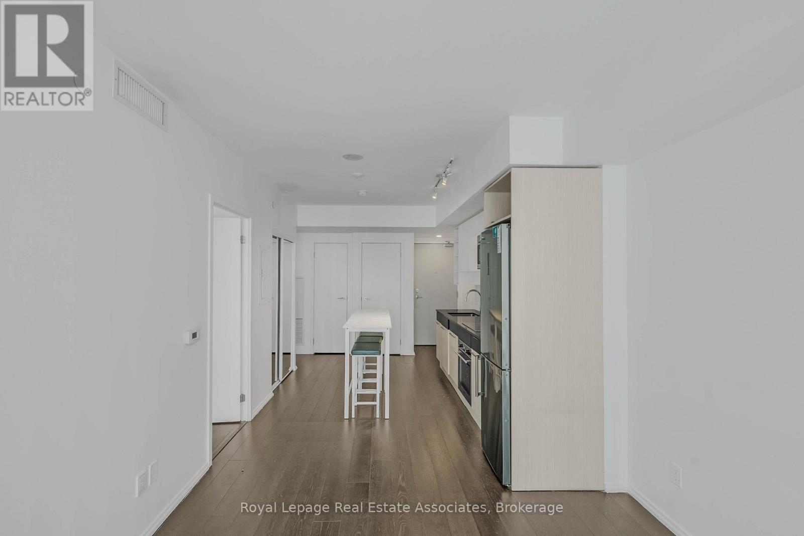 2206 - 68 Shuter Street, Toronto, Ontario  M5B 1B4 - Photo 8 - C12982908