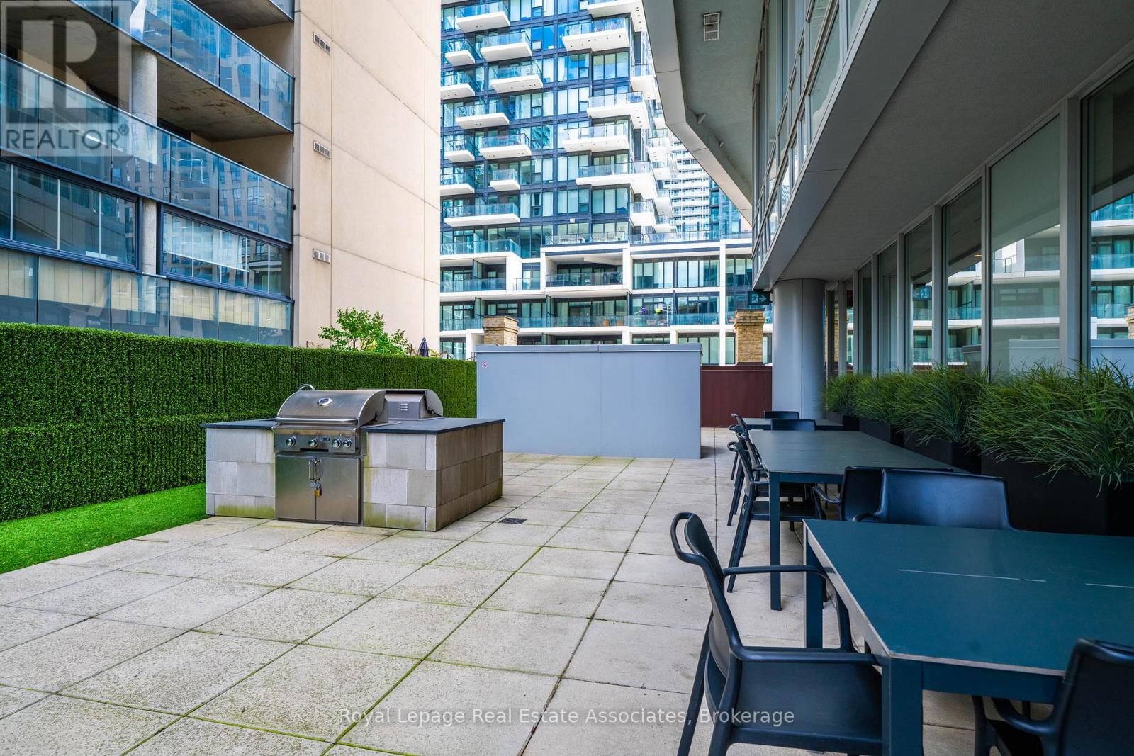2206 - 68 Shuter Street, Toronto, Ontario  M5B 1B4 - Photo 30 - C12982908