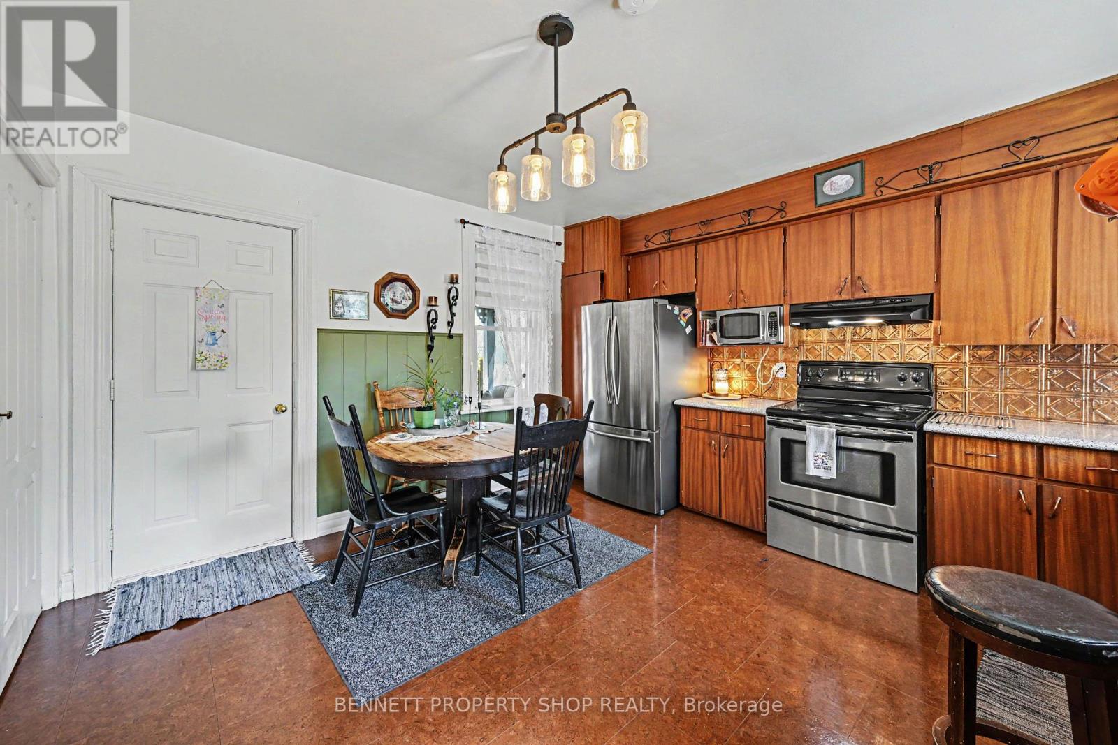 827 River Road, Mcnab/braeside, Ontario  K0A 1G0 - Photo 6 - X13116248