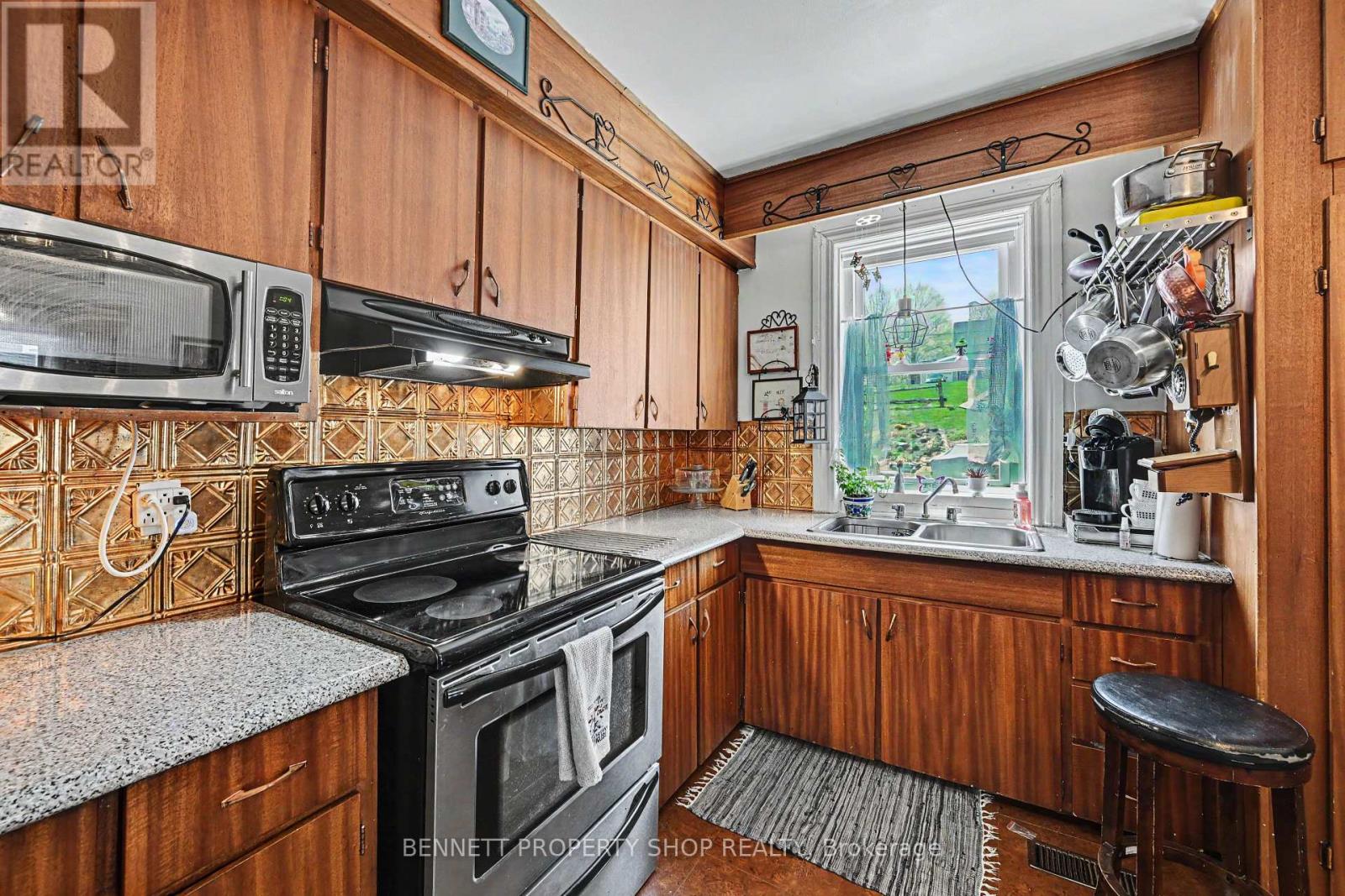 827 River Road, Mcnab/braeside, Ontario  K0A 1G0 - Photo 8 - X13116248