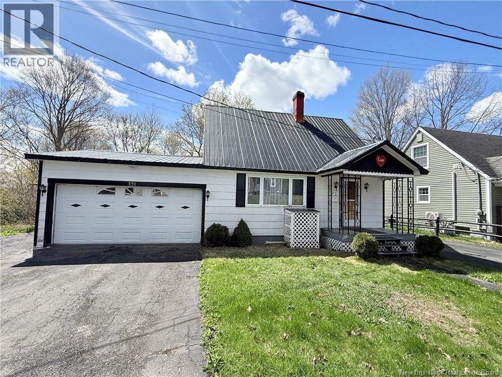 131 St John Street, Woodstock, New Brunswick  E7M 2V2 - Photo 2 - NB139289