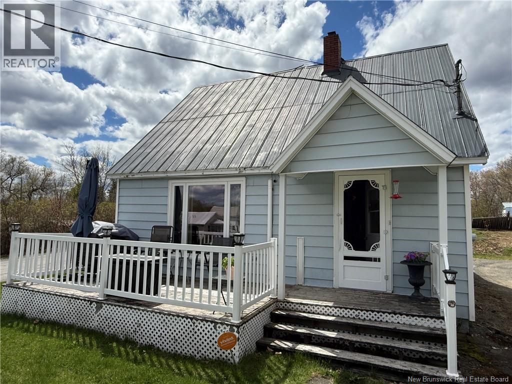 128 St James Street, Woodstock, New Brunswick  E7M 2T7 - Photo 3 - NB139314