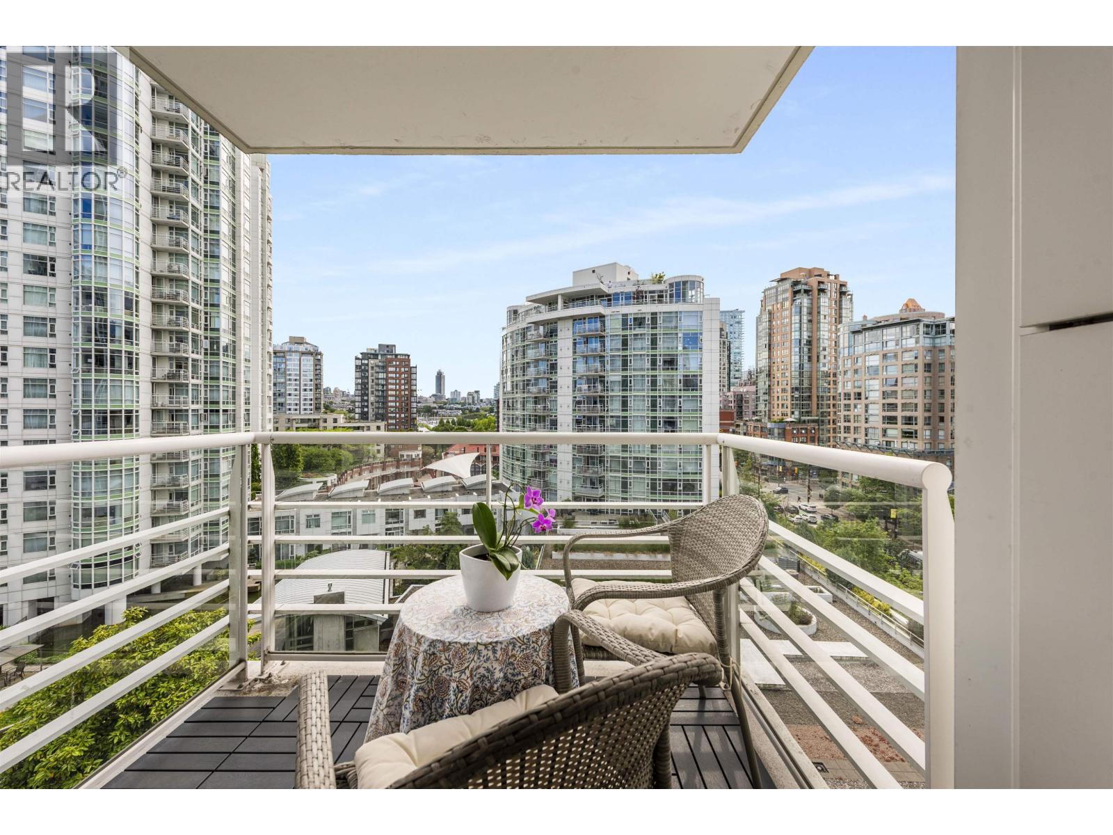 1008 198 Aquarius Mews, Vancouver, British Columbia  V6Z 2Y4 - Photo 22 - R3122525
