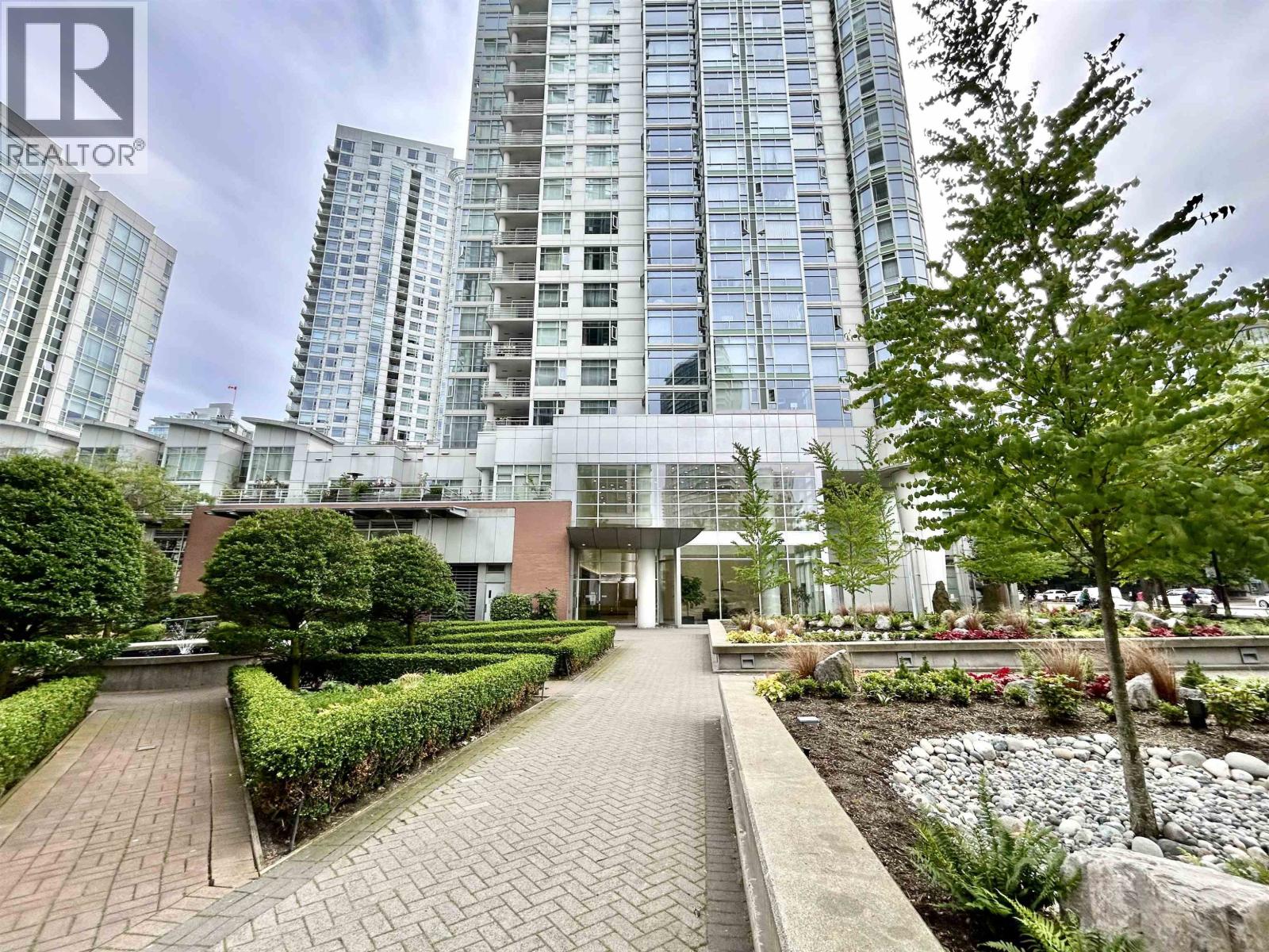 1008 198 Aquarius Mews, Vancouver, British Columbia  V6Z 2Y4 - Photo 25 - R3122525
