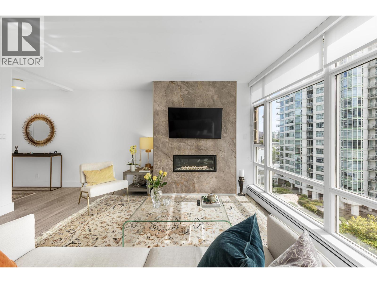 1008 198 Aquarius Mews, Vancouver, British Columbia  V6Z 2Y4 - Photo 7 - R3122525