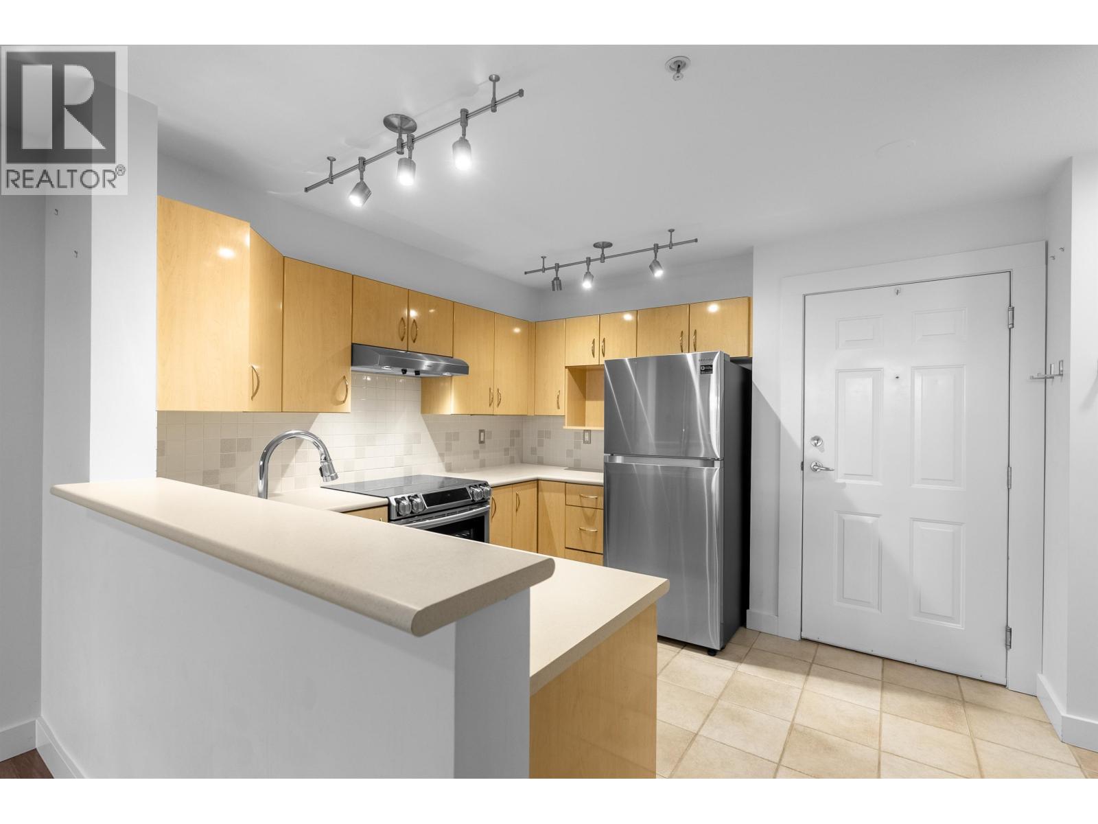 203 305 Lonsdale Avenue, North Vancouver, British Columbia  V7M 2G3 - Photo 7 - R3122568