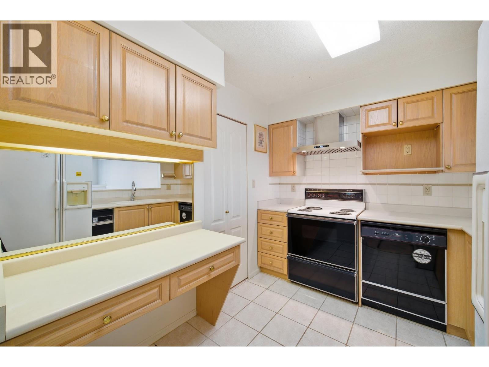 908 7500 Granville Avenue, Richmond, British Columbia  V6Y 3Y6 - Photo 16 - R3122580