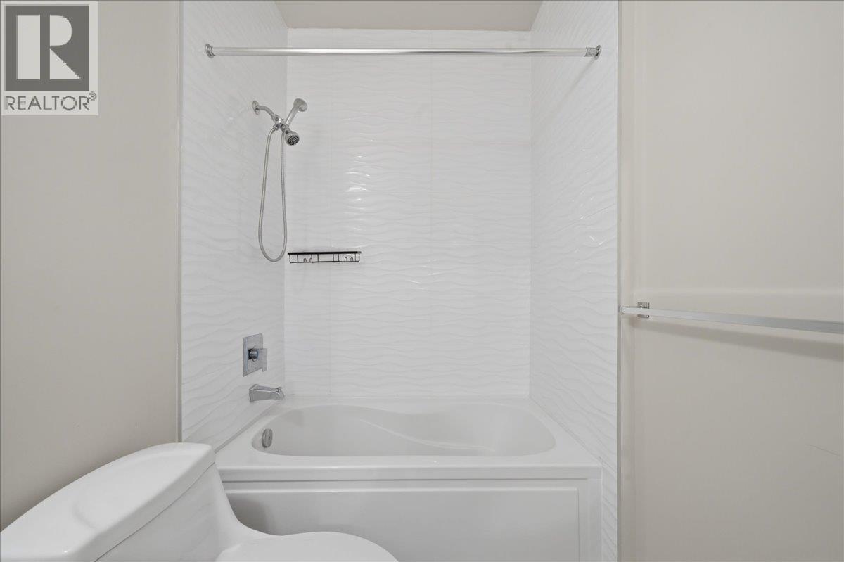 P0h06 5288 Grimmer Street, Burnaby, British Columbia  V5H 0C5 - Photo 8 - R3122584