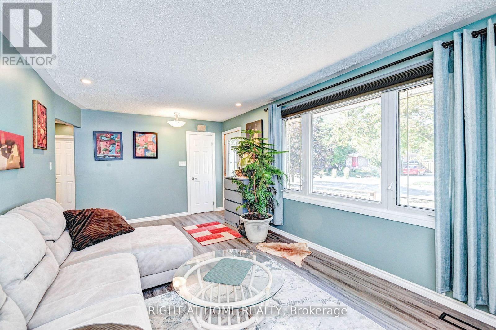 137 Country Club Drive, Guelph, Ontario  N1E 3K8 - Photo 7 - X13117450