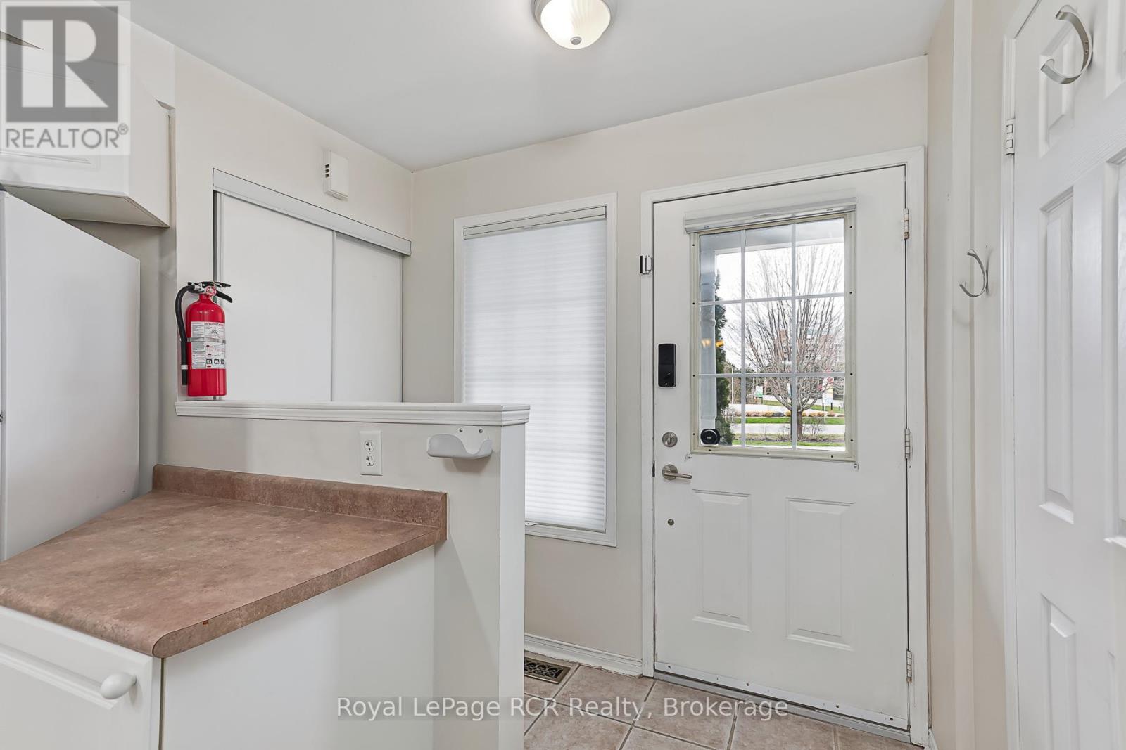 9 Royalton Lane, Collingwood, Ontario  L9Y 5K4 - Photo 10 - S13117574