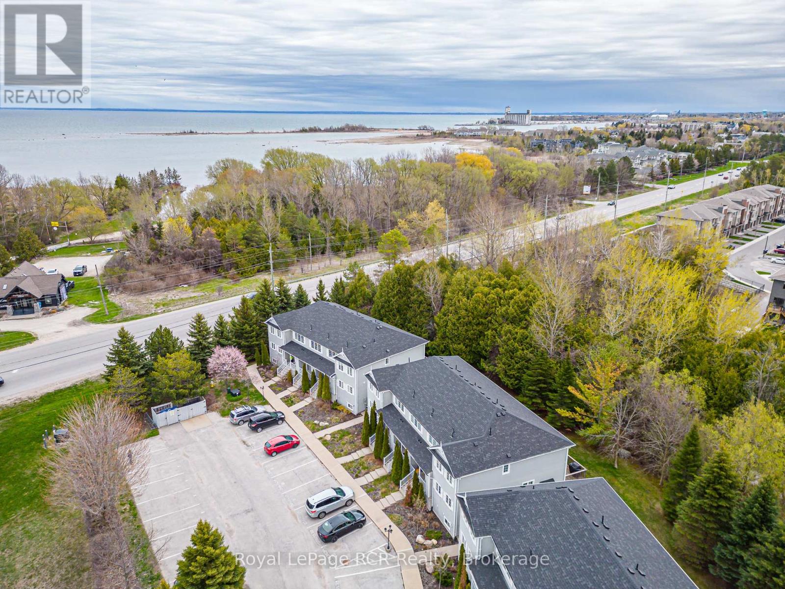9 Royalton Lane, Collingwood, Ontario  L9Y 5K4 - Photo 3 - S13117574