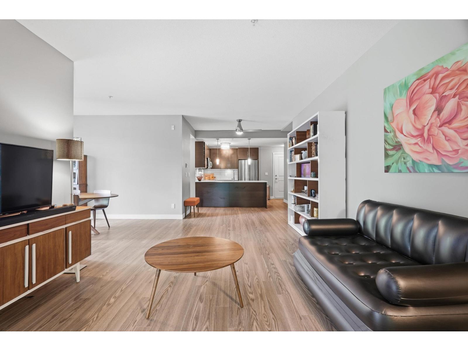 203 14358 60 AVENUE, Surrey, British Columbia