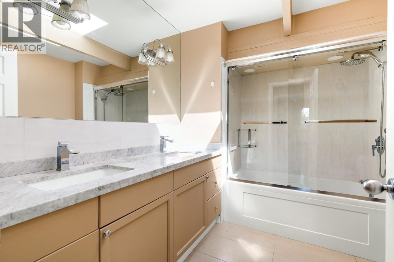 241 W Balmoral Road, North Vancouver, British Columbia  V7N 2T9 - Photo 22 - R3122550