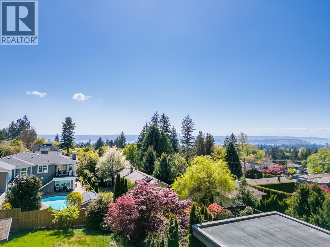 241 W Balmoral Road, North Vancouver, British Columbia  V7N 2T9 - Photo 33 - R3122550