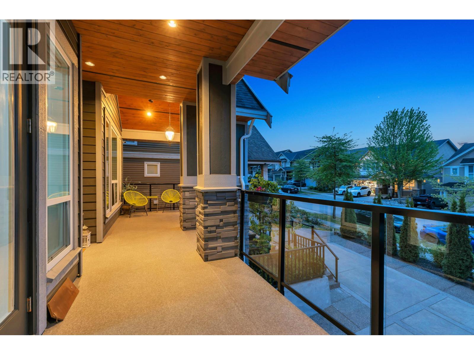 3399 Derbyshire Avenue, Coquitlam, British Columbia  V3E 0G3 - Photo 2 - R3122555