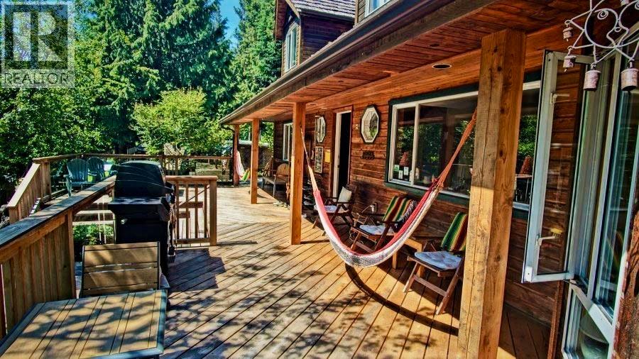 1261 Roberts Creek Road, Roberts Creek, British Columbia  V0N 2W2 - Photo 4 - R3122587