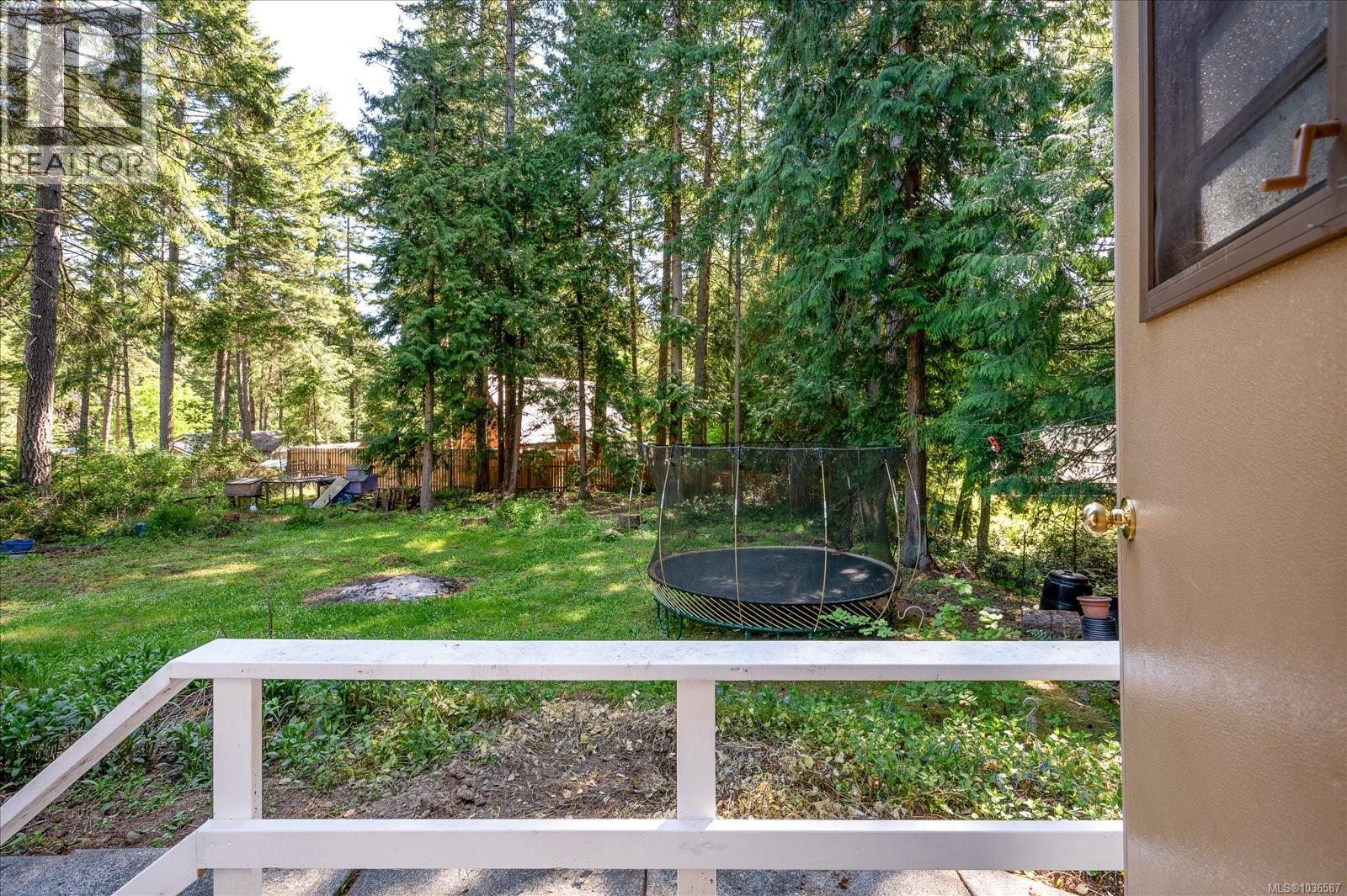970 Carmen Cres, Gabriola Island, British Columbia  V0R 1X2 - Photo 10 - 1036587