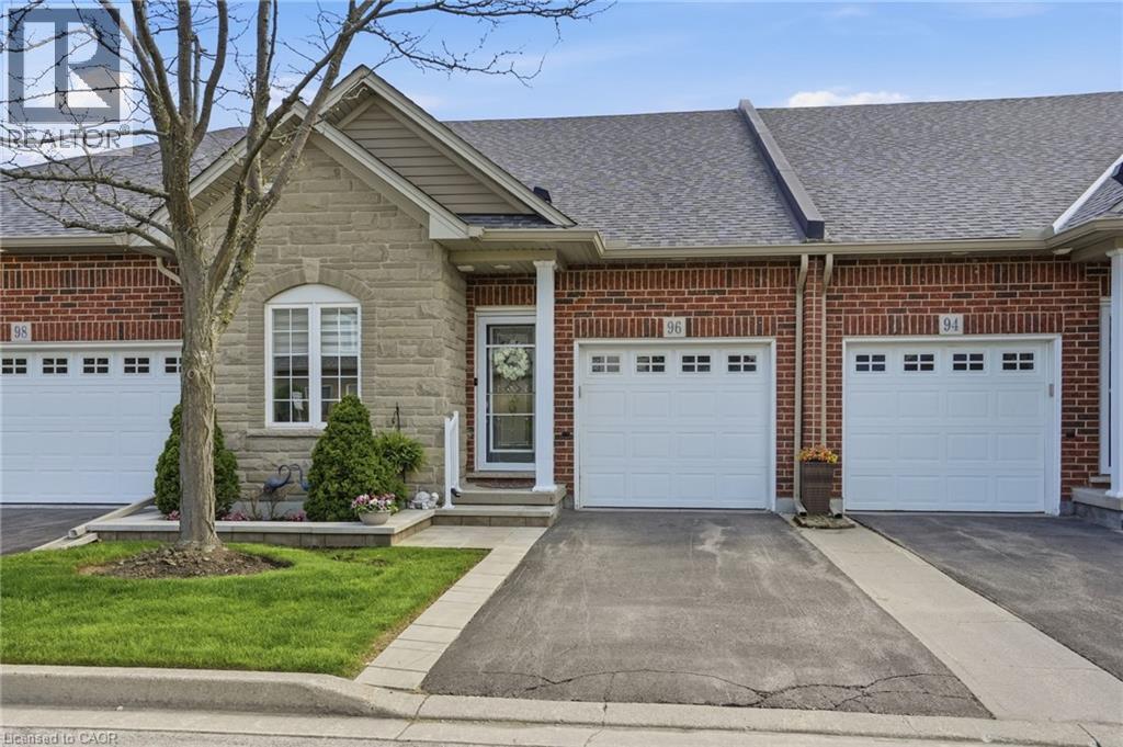 96 ABBOTSFORD Trail, Hamilton, Ontario