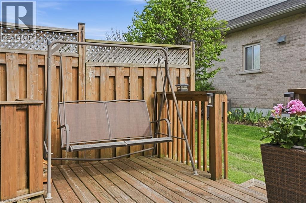 96 Abbotsford Trail, Hamilton, Ontario  L9B 0A4 - Photo 37 - 40829314