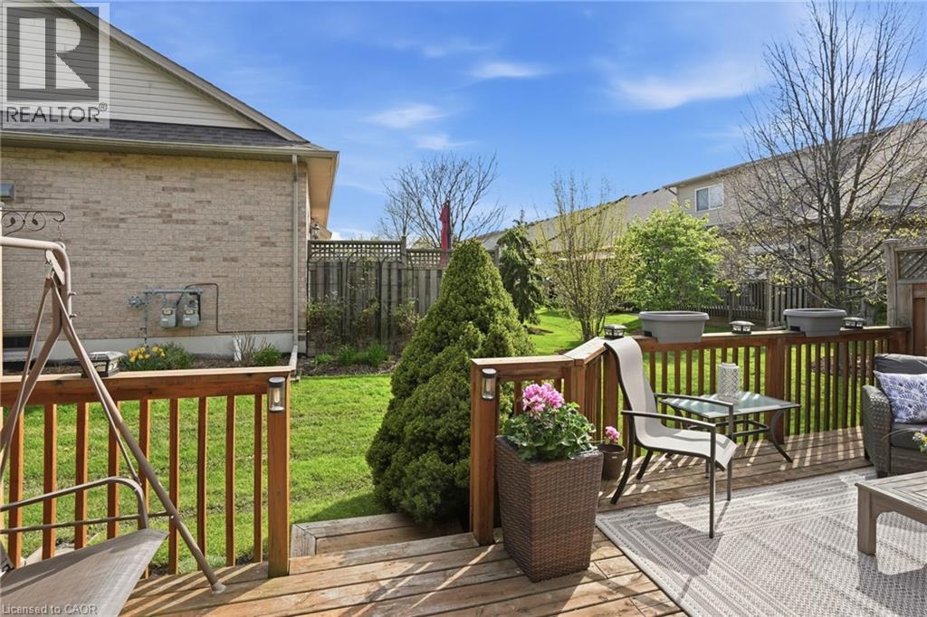 96 Abbotsford Trail, Hamilton, Ontario  L9B 0A4 - Photo 38 - 40829314