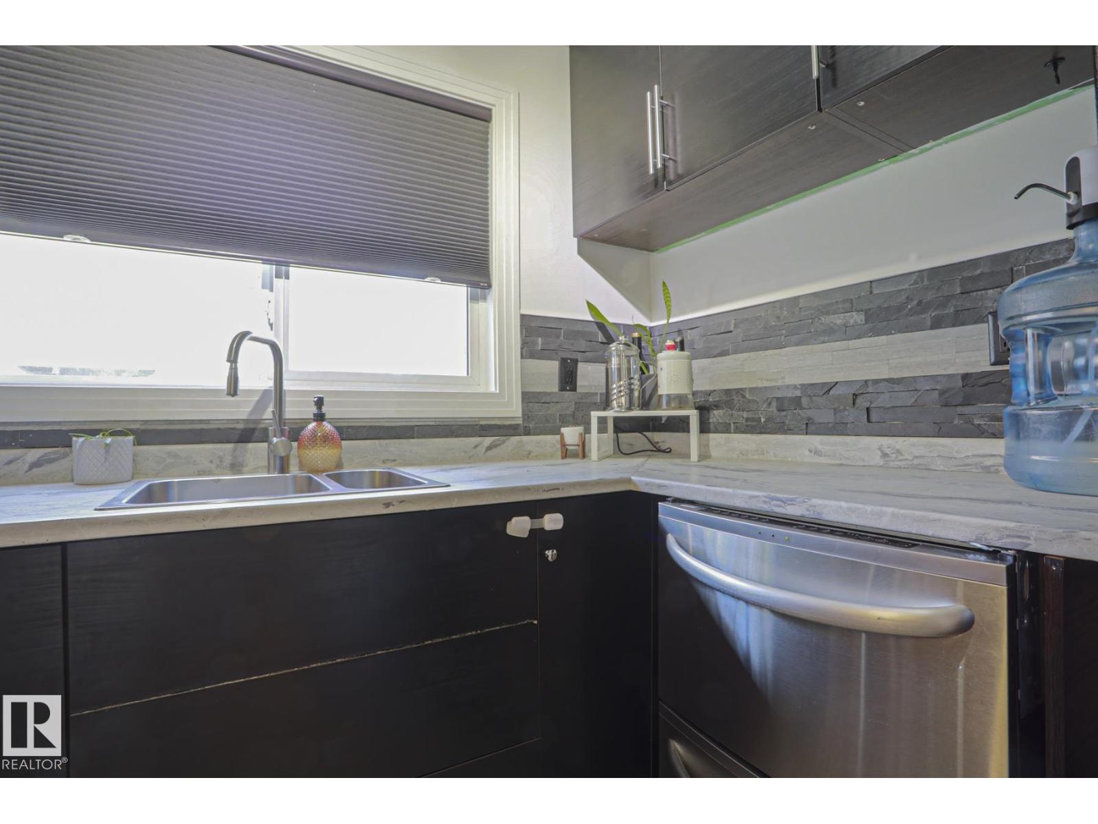 600 Lakewood Rd N Nw, Edmonton, Alberta  T6K 3Y1 - Photo 14 - E4487171