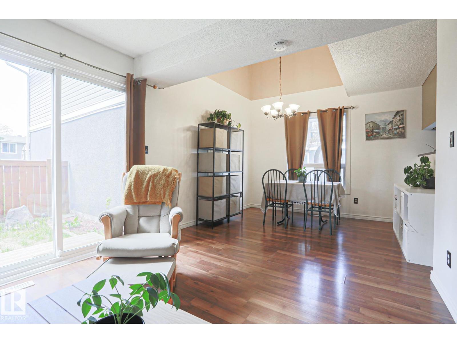 600 Lakewood Rd N Nw, Edmonton, Alberta  T6K 3Y1 - Photo 3 - E4487171